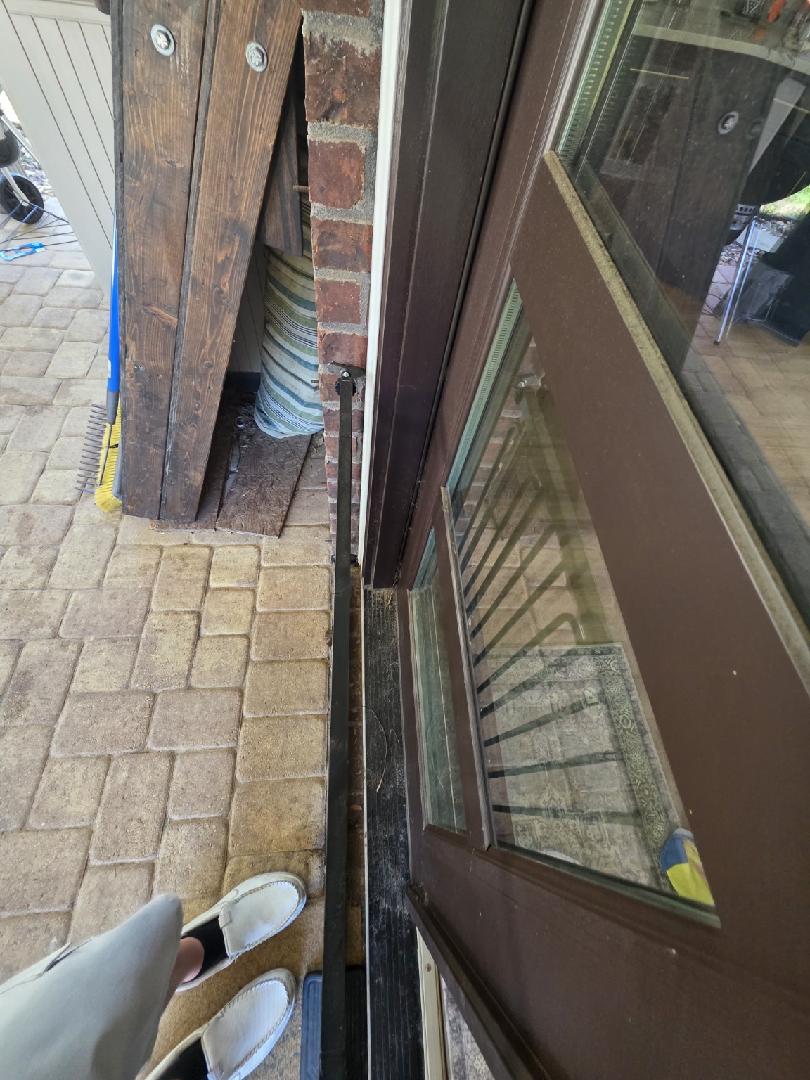 Door installation detail